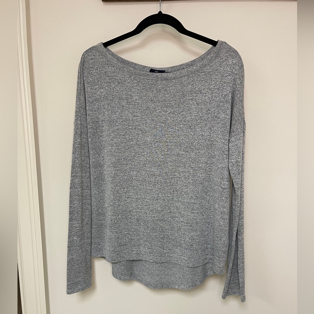 Gap Factory: Women’s Heather Gray Lightweight Scoop Neck Sweater, M